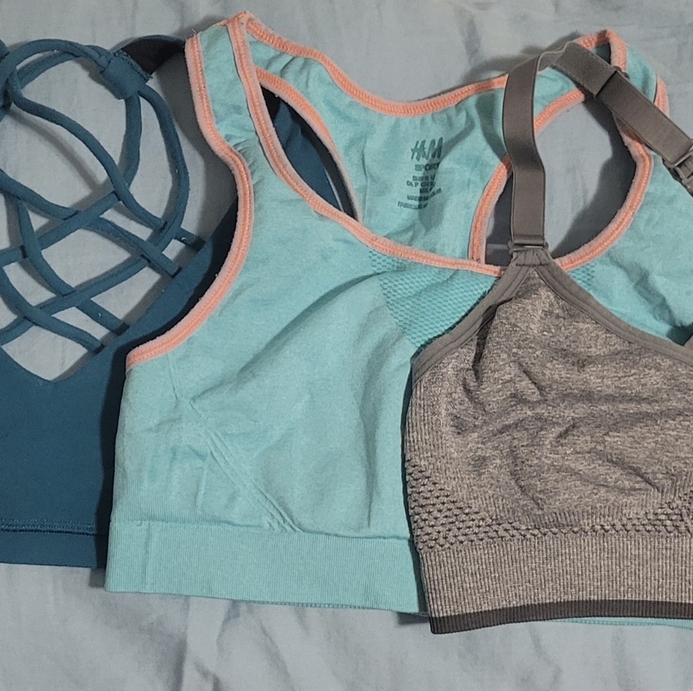 Small sports bra lot